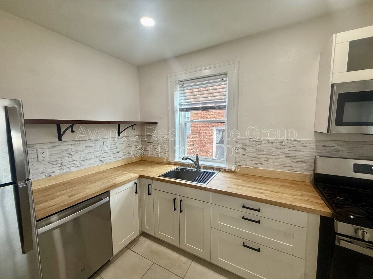 1020 Claytonia Ter #A - Photo 7 of 12