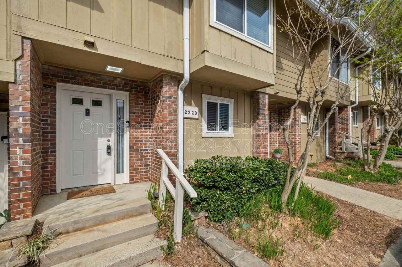 2220 Haverhill Ct Se #1 - Photo 6 of 34