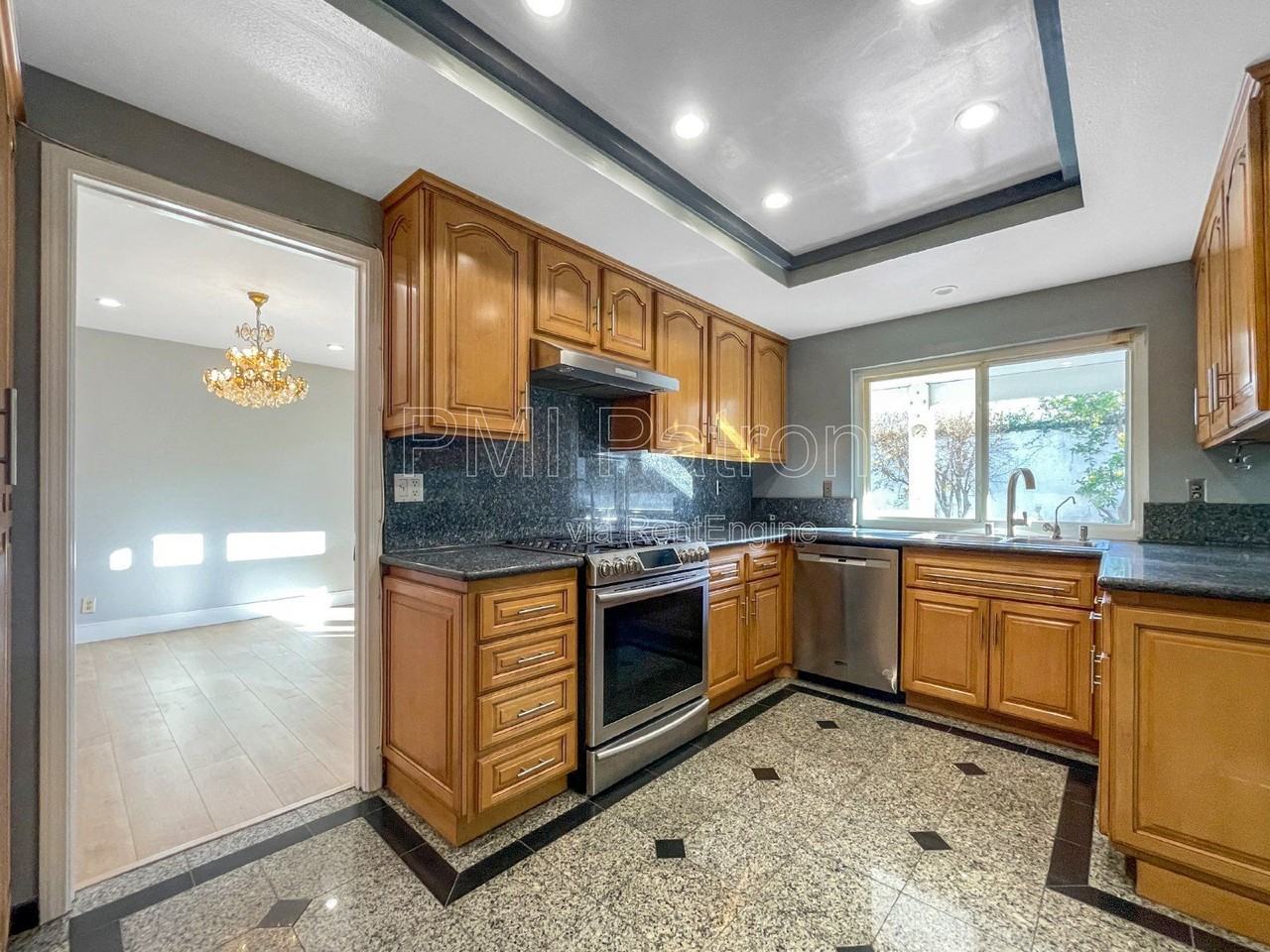 9564 Peartree Ln - Photo 6 of 30