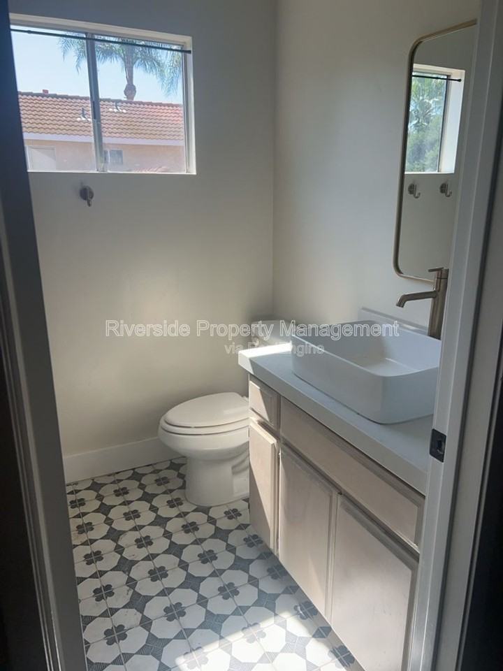 2861 Carma Ct - Photo 4 of 9