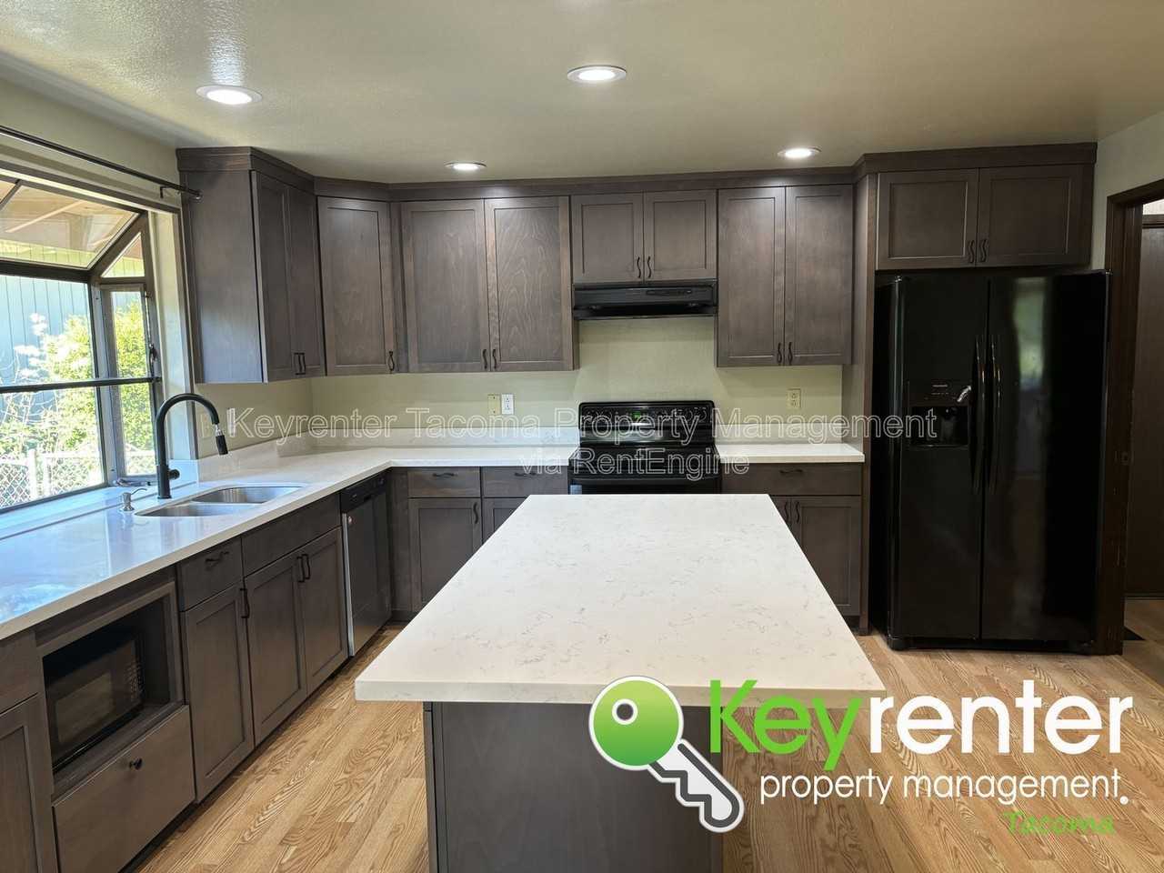 2722 Cambridge Dr - Photo 6 of 25