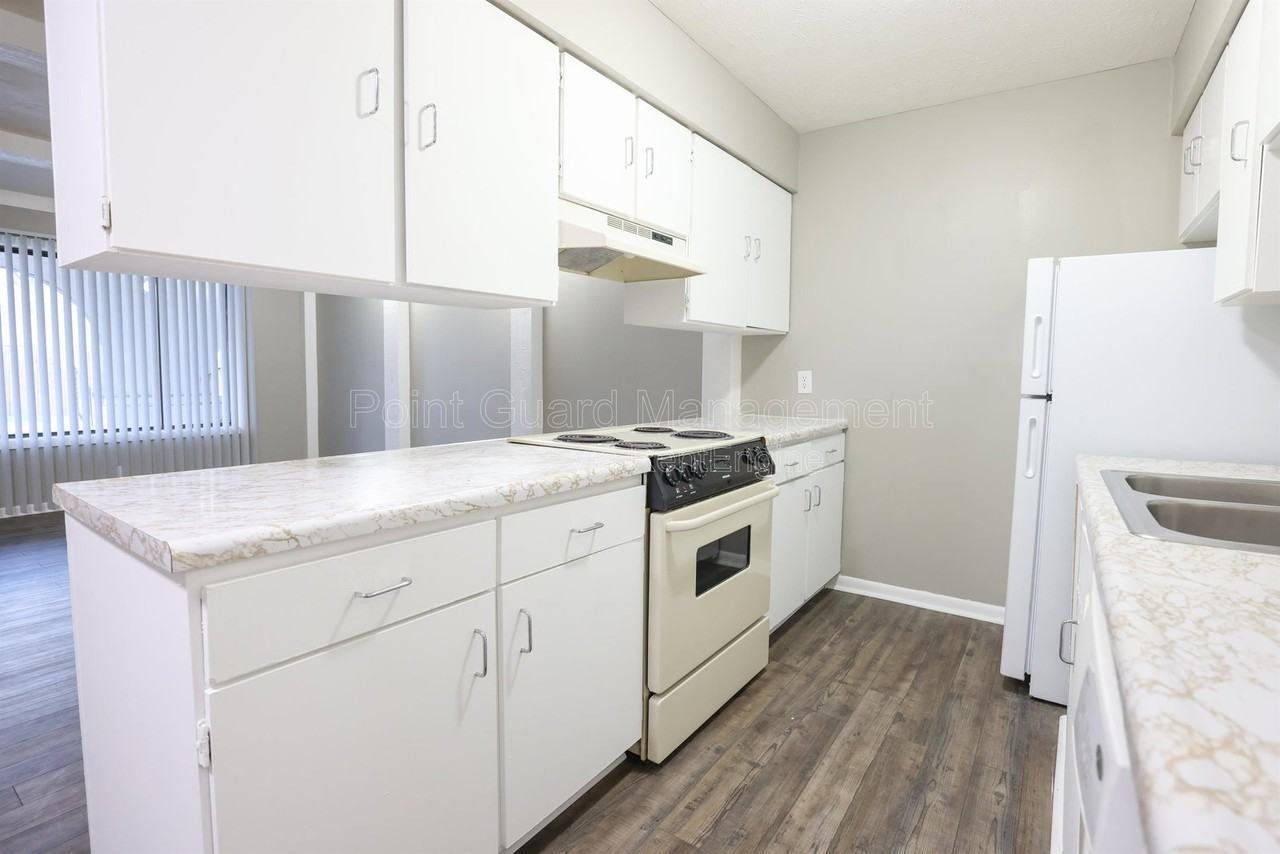 2706 N 75th St #2708-14 - Photo 5 of 11