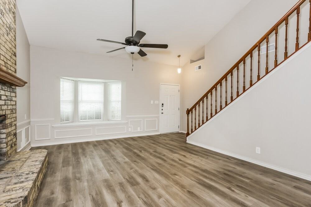 3355 Brooke St - Photo 4 of 17