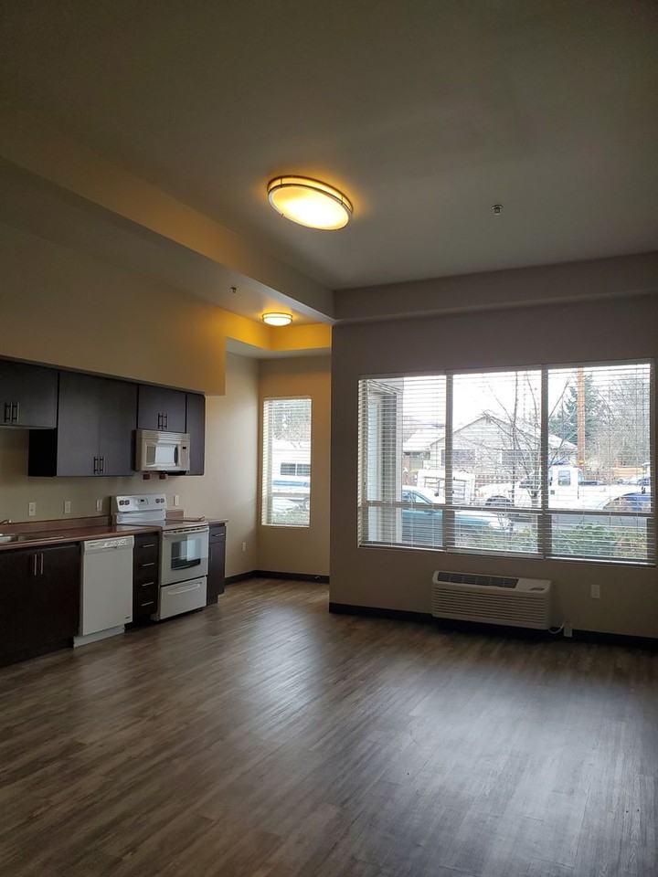 The Rose - Photo 5 of 10