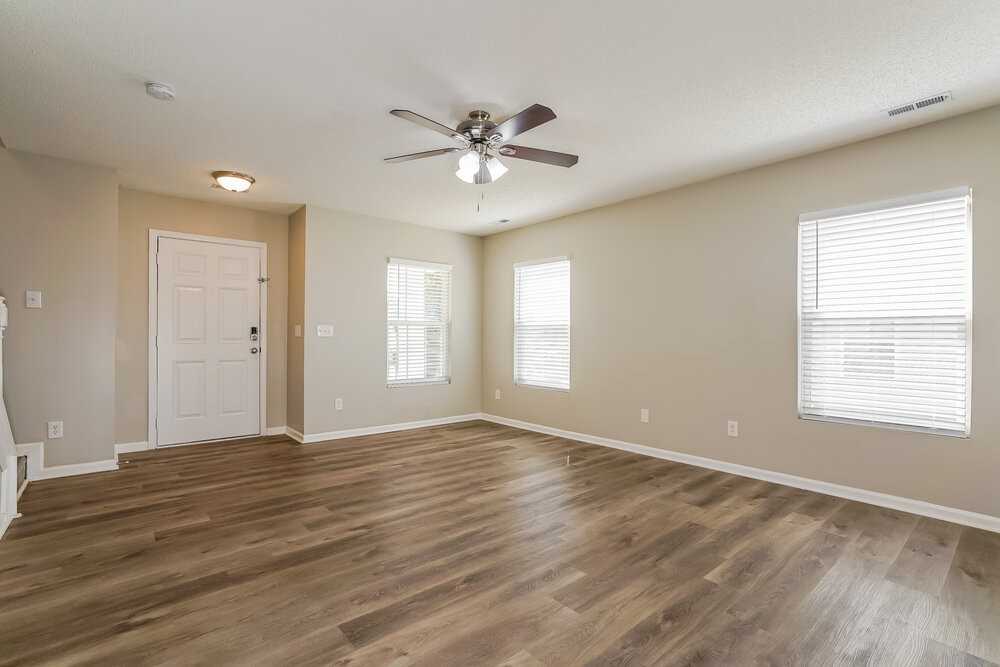 3752 Tryon Ridge Dr - Photo 4 of 17