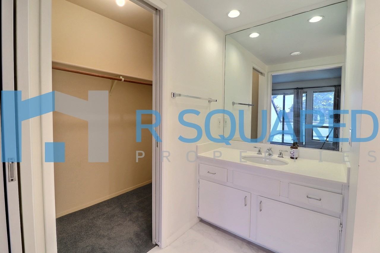 401 100th Ave Ne #322 - Photo 7 of 25