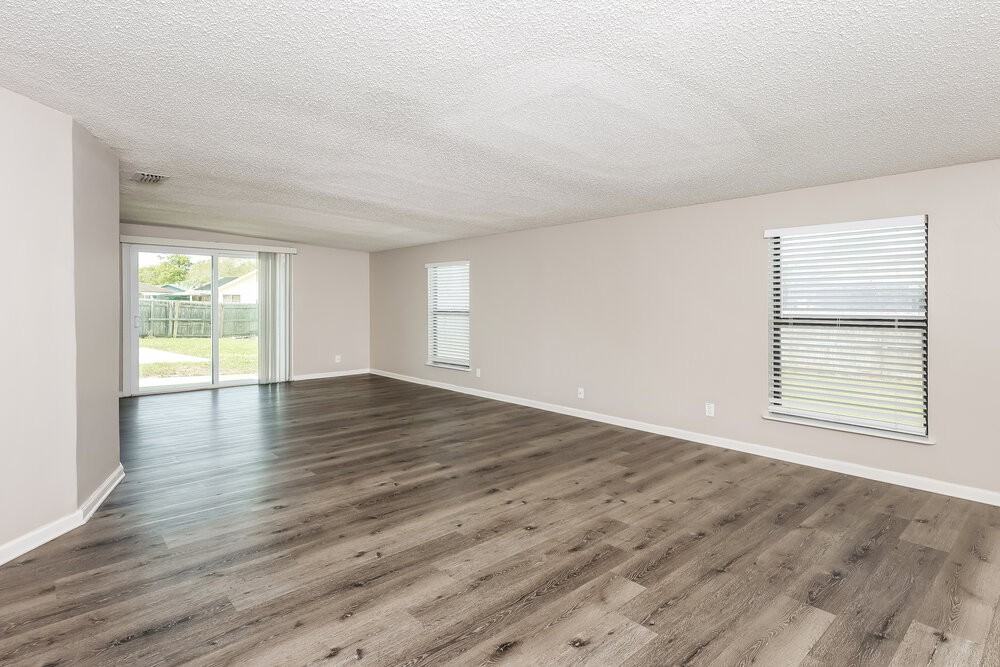 2412 Balsamwood Ct - Photo 3 of 16