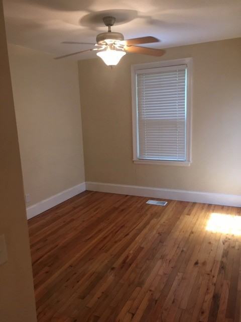 530 Hickman Rd - Photo 6 of 13