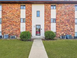 featured image of 8 Ross Dr