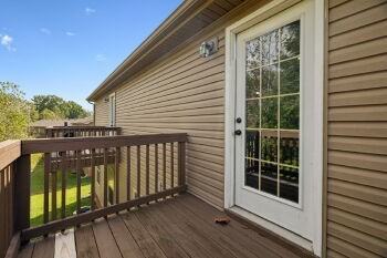 1723 Thistlewood Dr Apt A - Photo 4 of 26