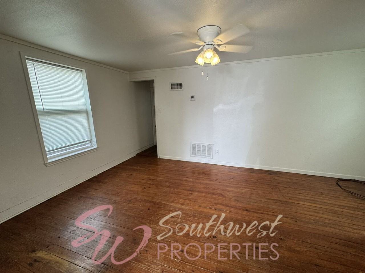 161 S Floral St - Photo 6 of 15