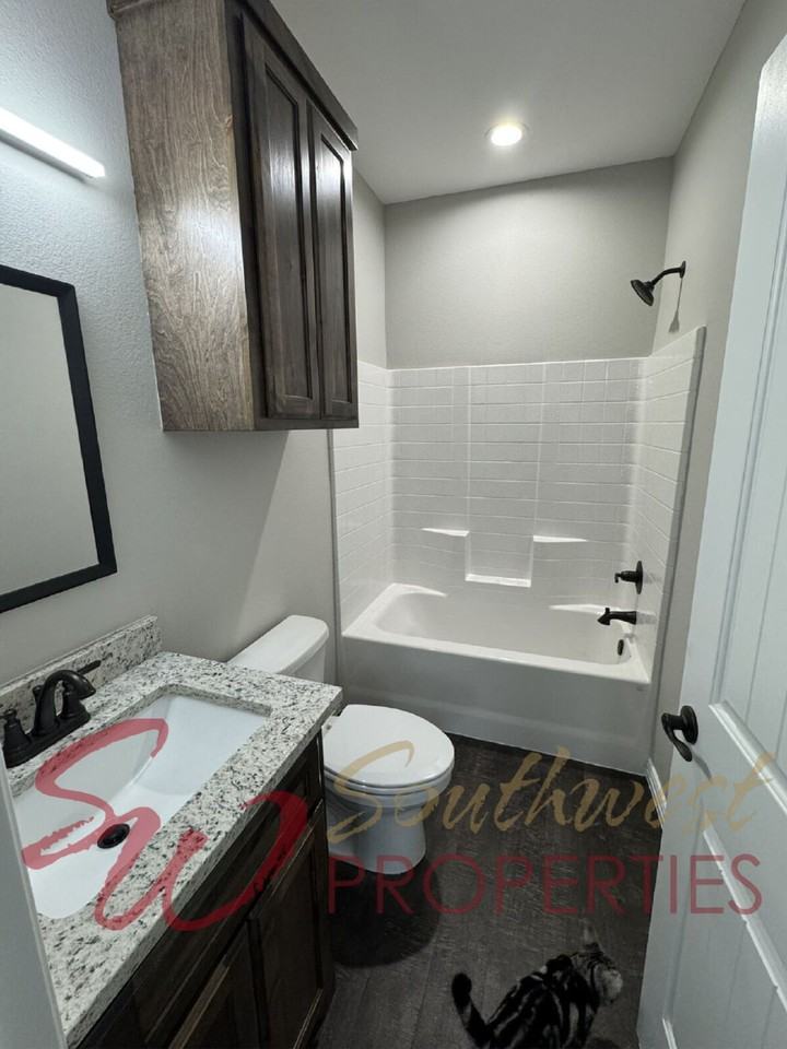 485 S First Ave #101 - Photo 4 of 32