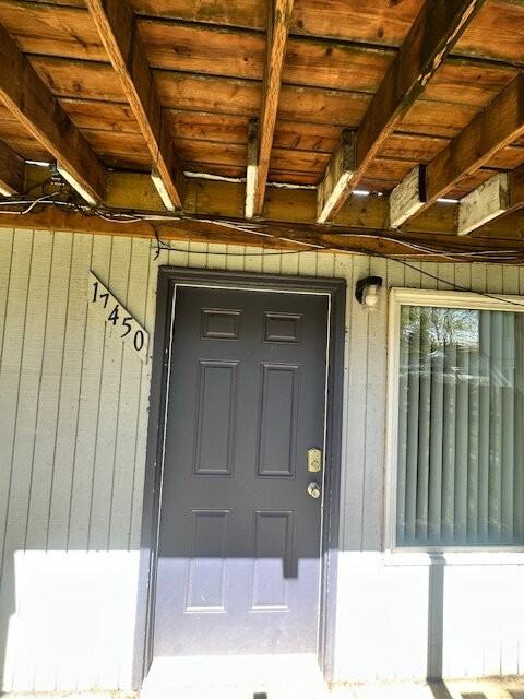 17450 Se Powell Blvd - Photo 2 of 12