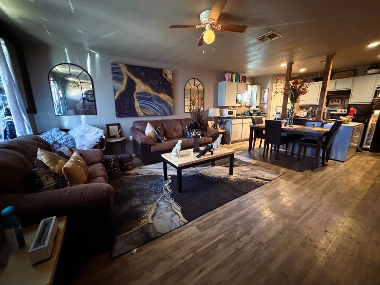 2205 Cedar Ave - Photo 2 of 10