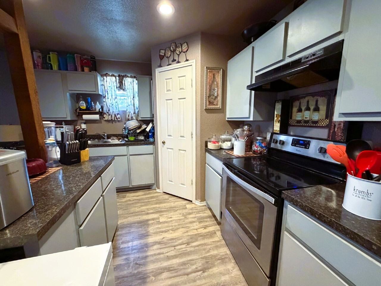 2205 Cedar Ave - Photo 4 of 10