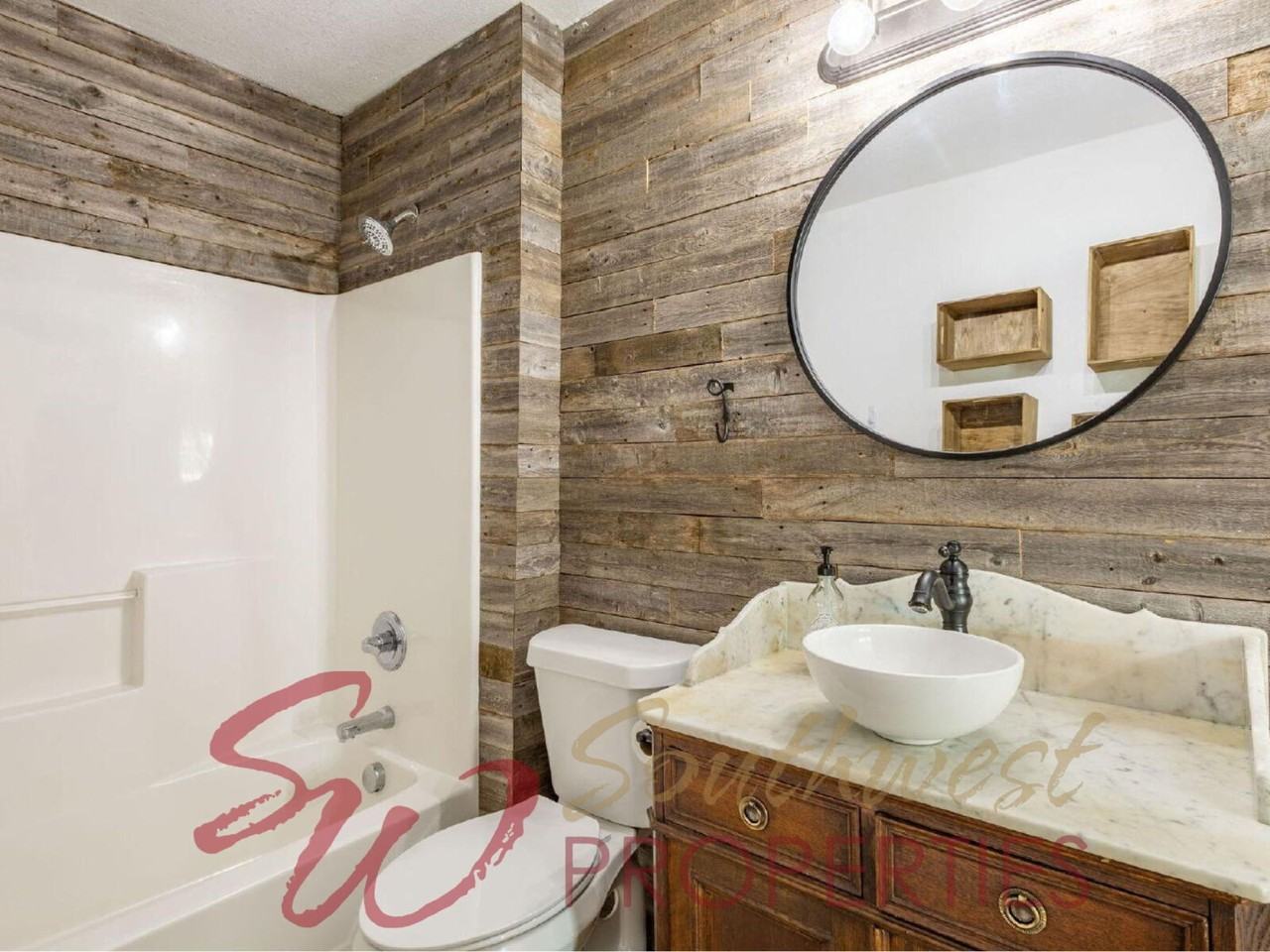 743 W Park St - Photo 5 of 8