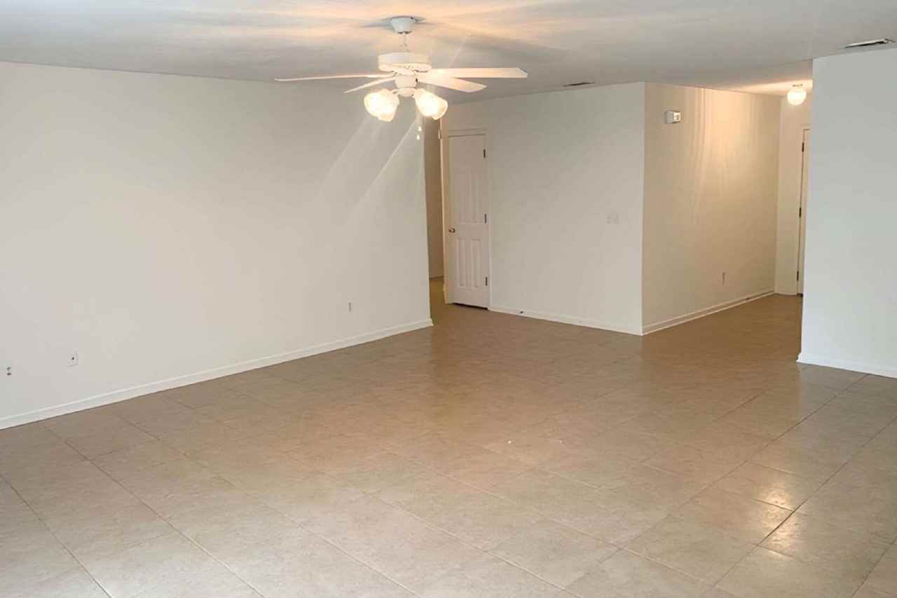 499 Spring Brook Ln - Photo 3 of 10