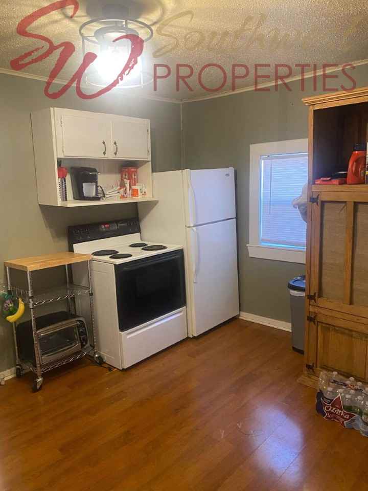 508 E Clifton St - Photo 7 of 9