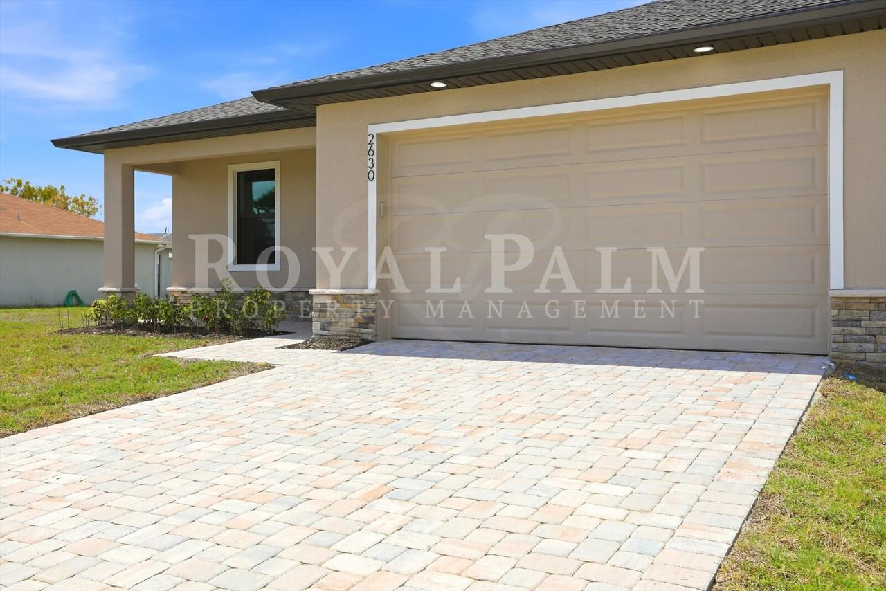 2630 Nw 23rd Ave - Photo 3 of 48