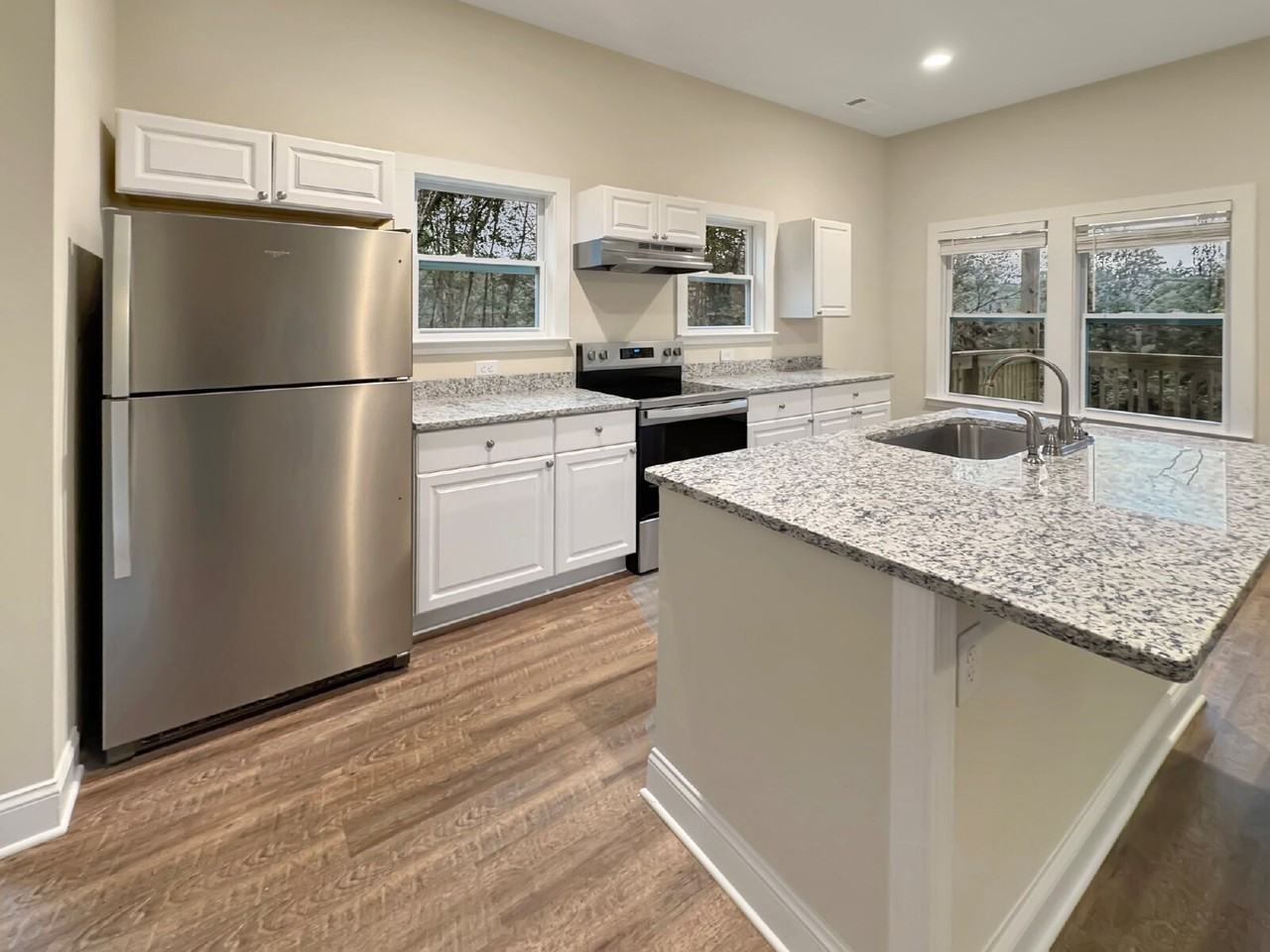 3829 Honeysuckle Rd - Photo 2 of 14