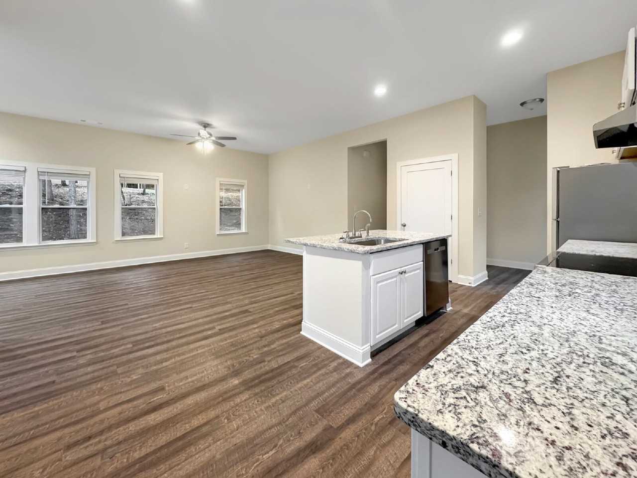 3829 Honeysuckle Rd - Photo 6 of 14