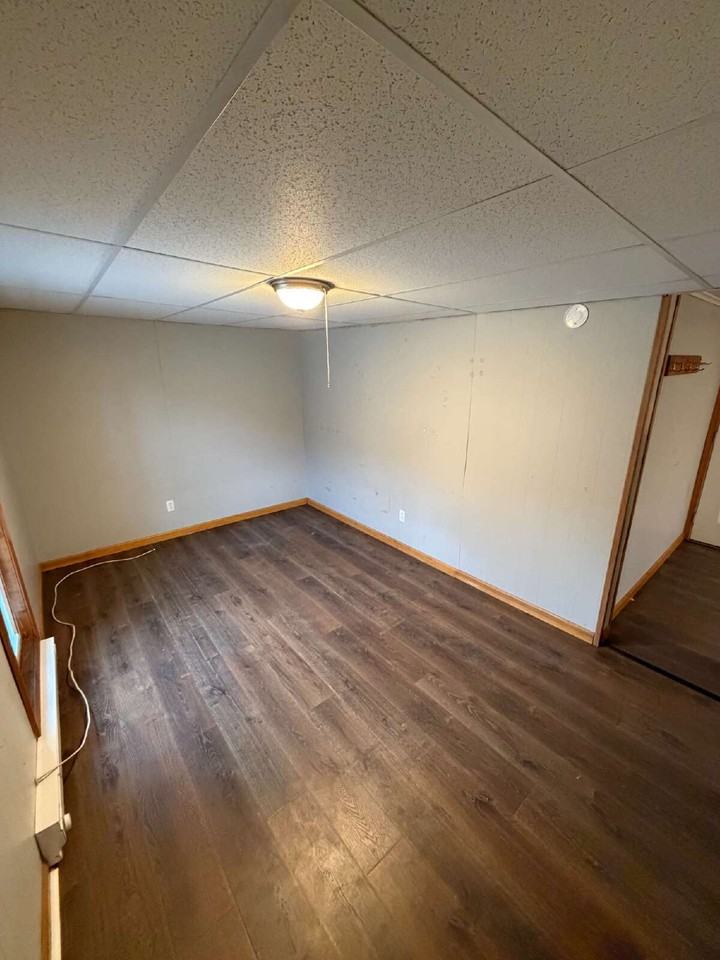 9 Watson St - Photo 2 of 4