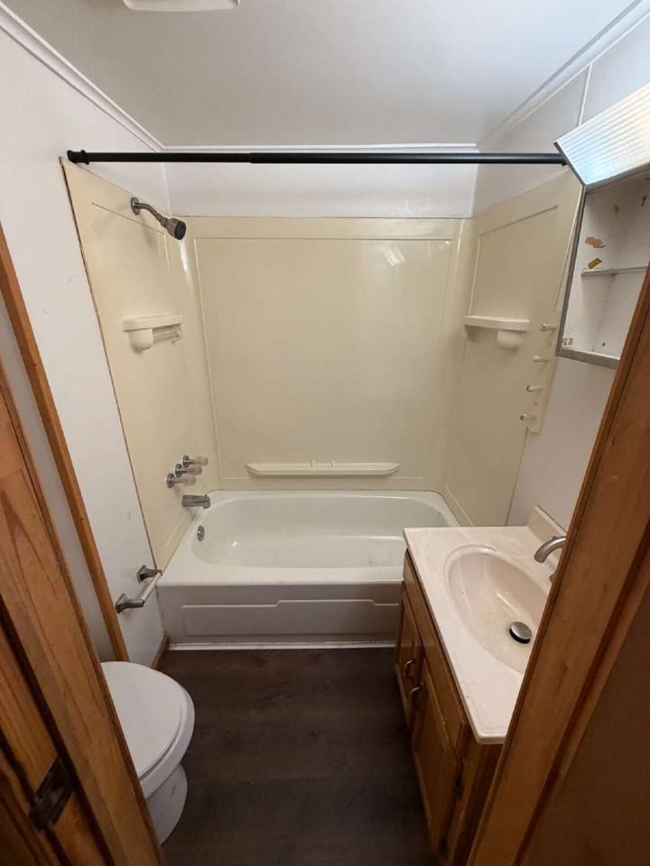 9 Watson St - Photo 4 of 4