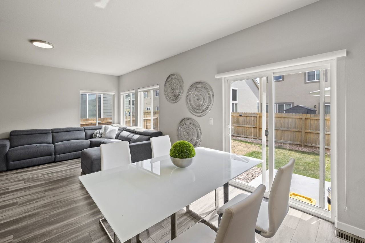 10503 Kalama Dr - Photo 5 of 34