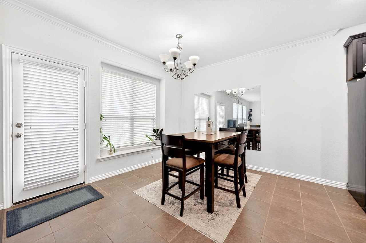 4104 Nia Dr - Photo 6 of 27