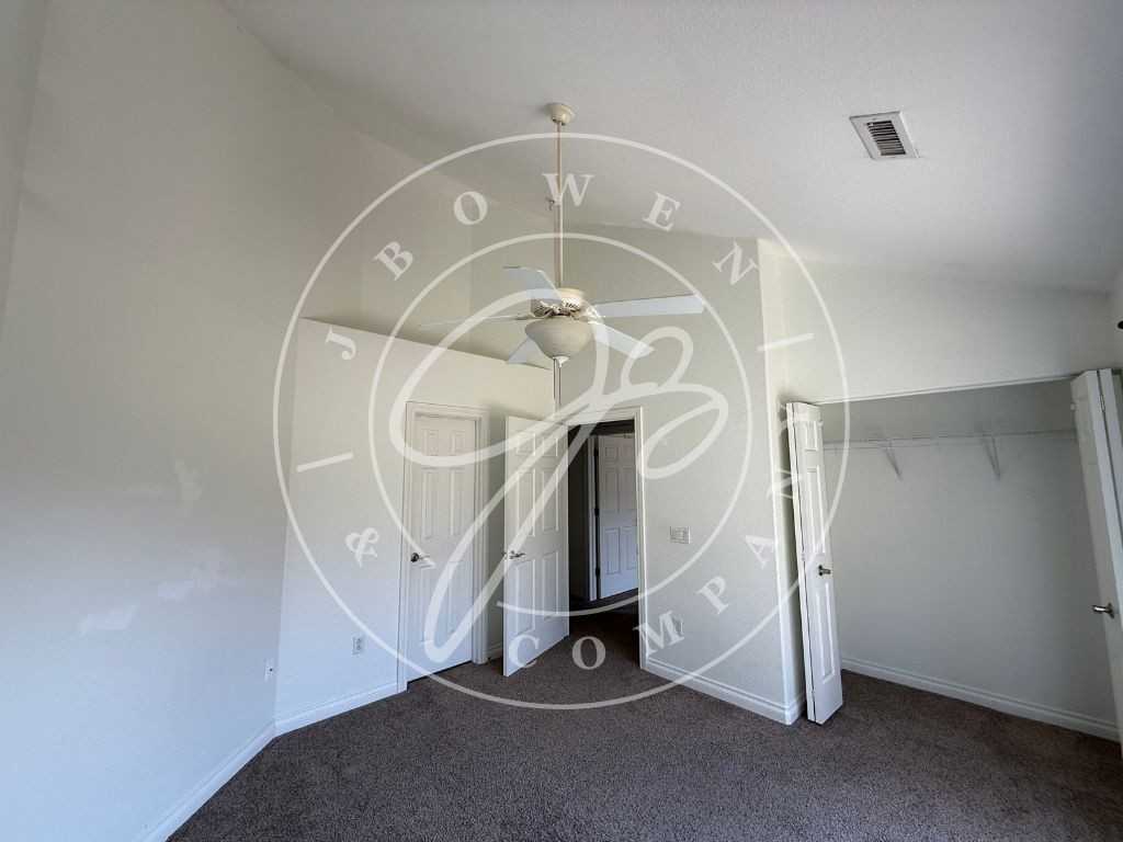 10852 Fox Cove Dr - Photo 7 of 13