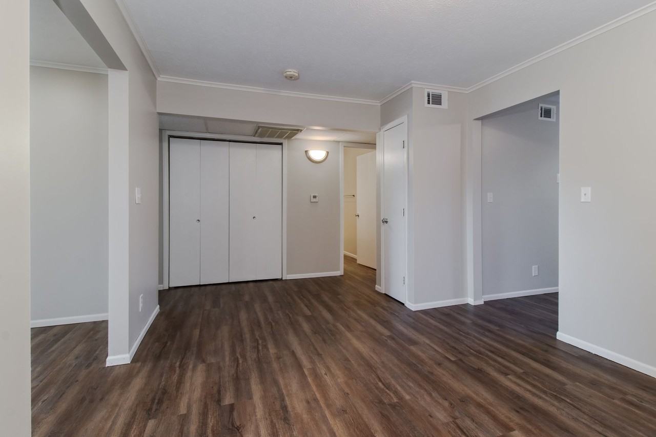 1008 Arlene Ct - Photo 6 of 13