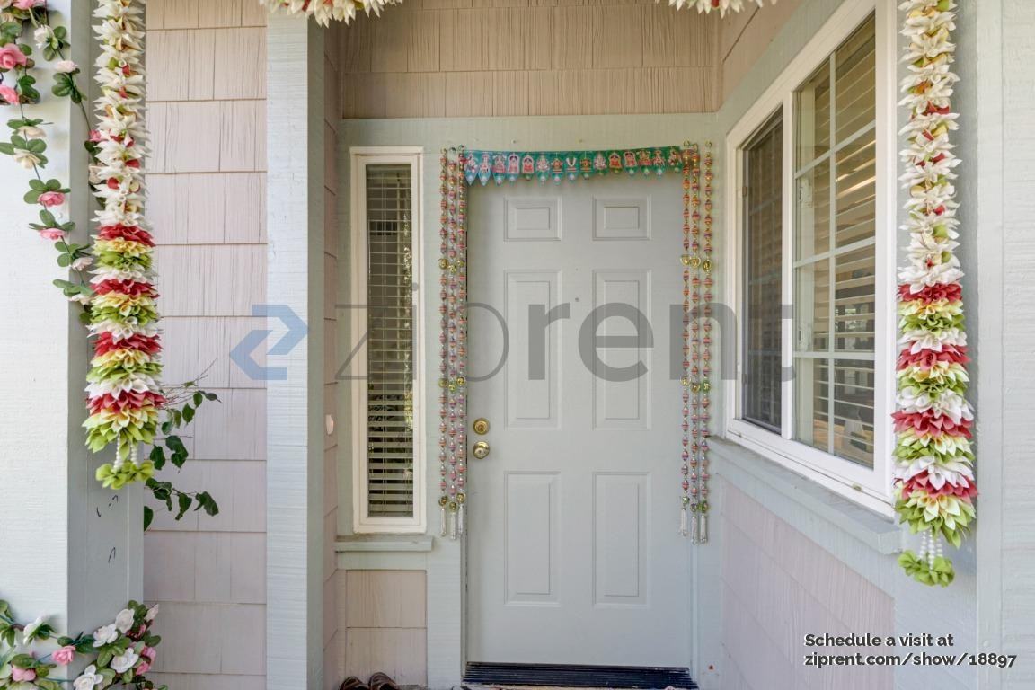 4533 Silvercrest Way - Photo 4 of 23