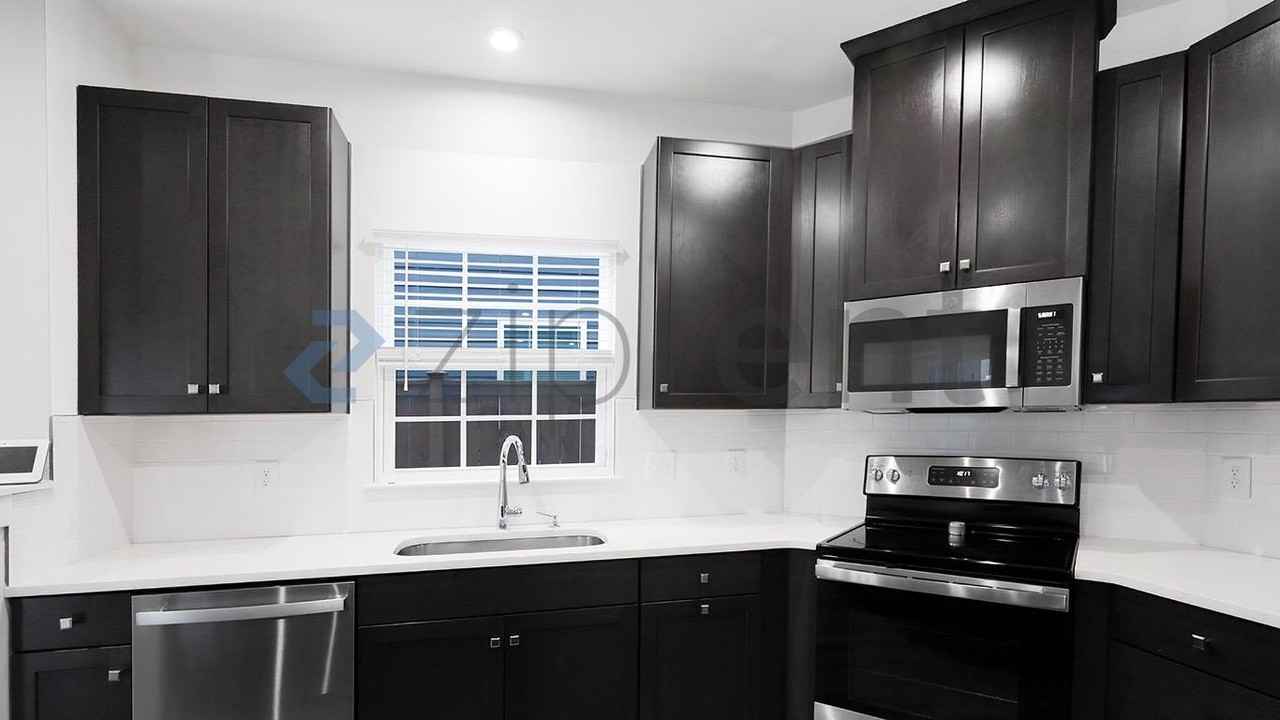 8209 Warbler Way - Photo 7 of 31