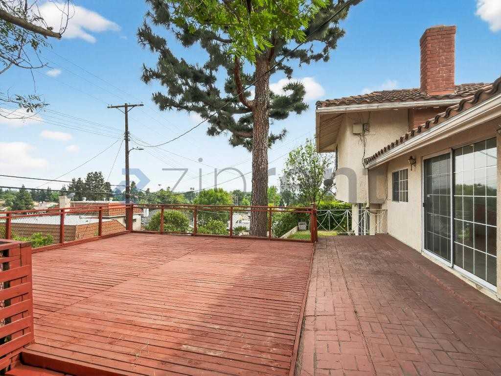 9534 Swinton Ave - Photo 4 of 34