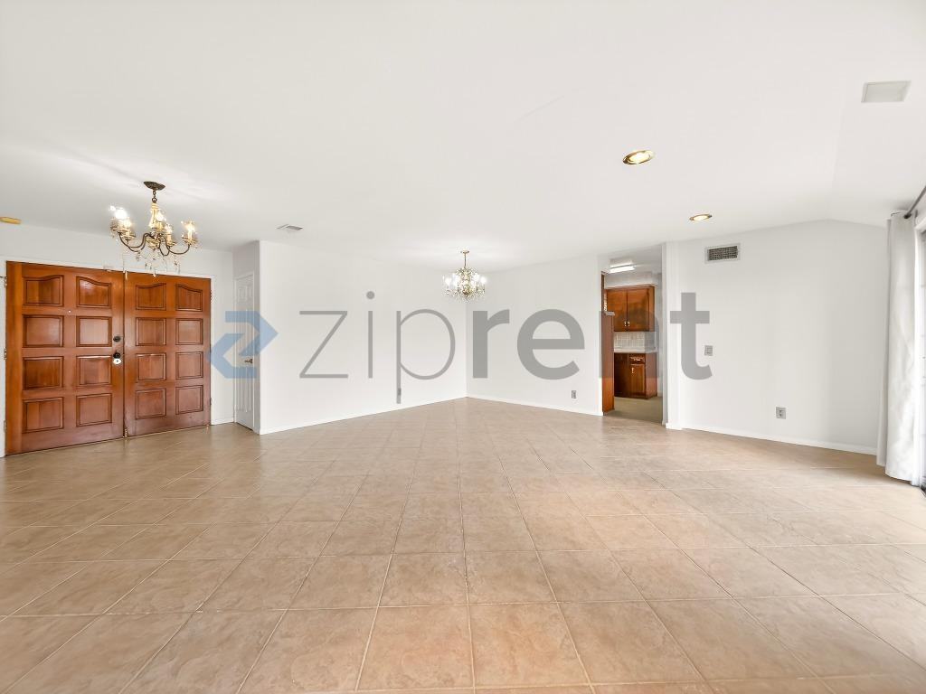 9534 Swinton Ave - Photo 6 of 36