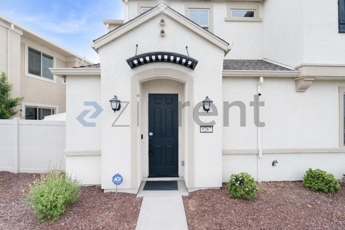 9287 Mystic Lake Aly #95829 - Photo 5 of 28