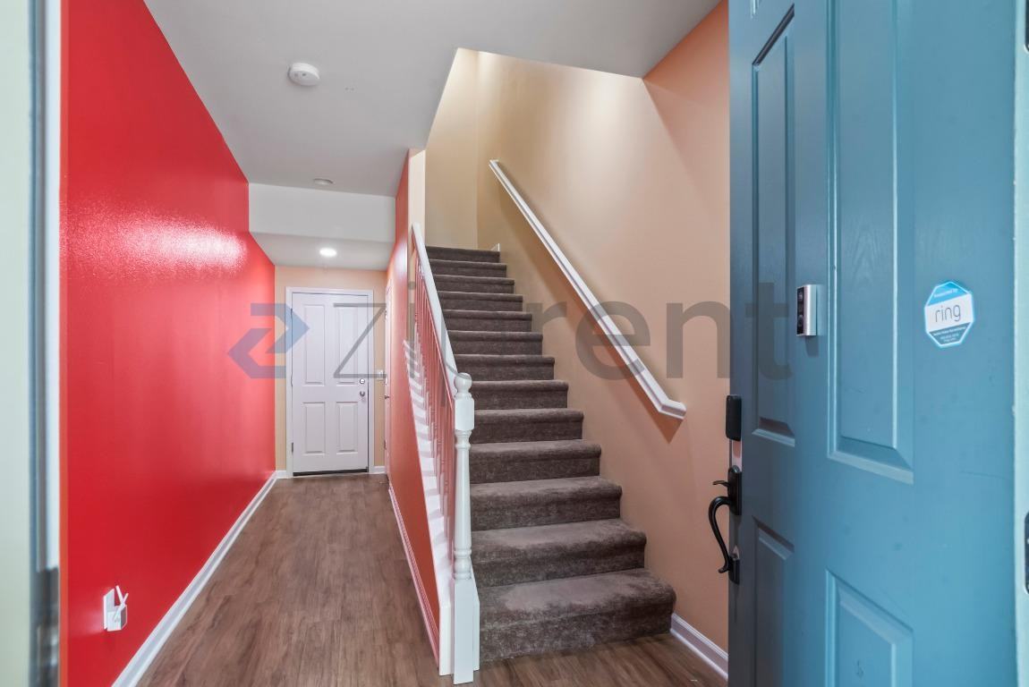 1210 Coyote Creek Way - Photo 2 of 31