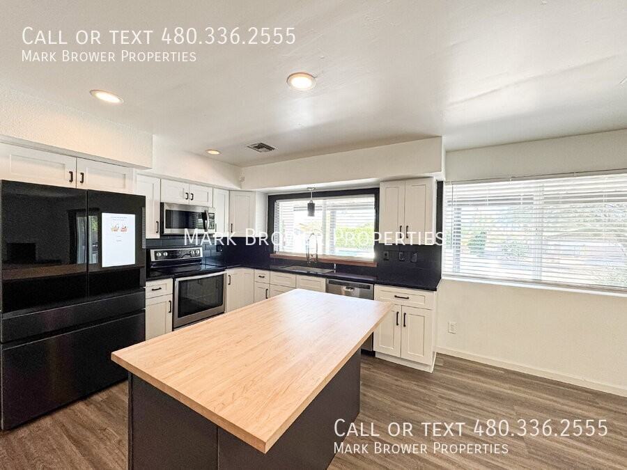 14027 N Hampstead Dr - Photo 6 of 35