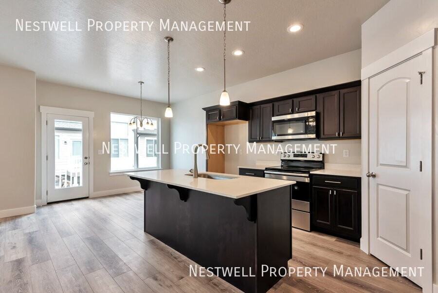 1562 N 3740 W - Photo 4 of 27