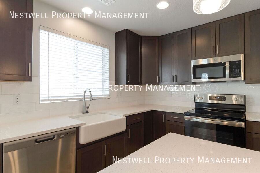 2911 W 3970 S - Photo 4 of 31