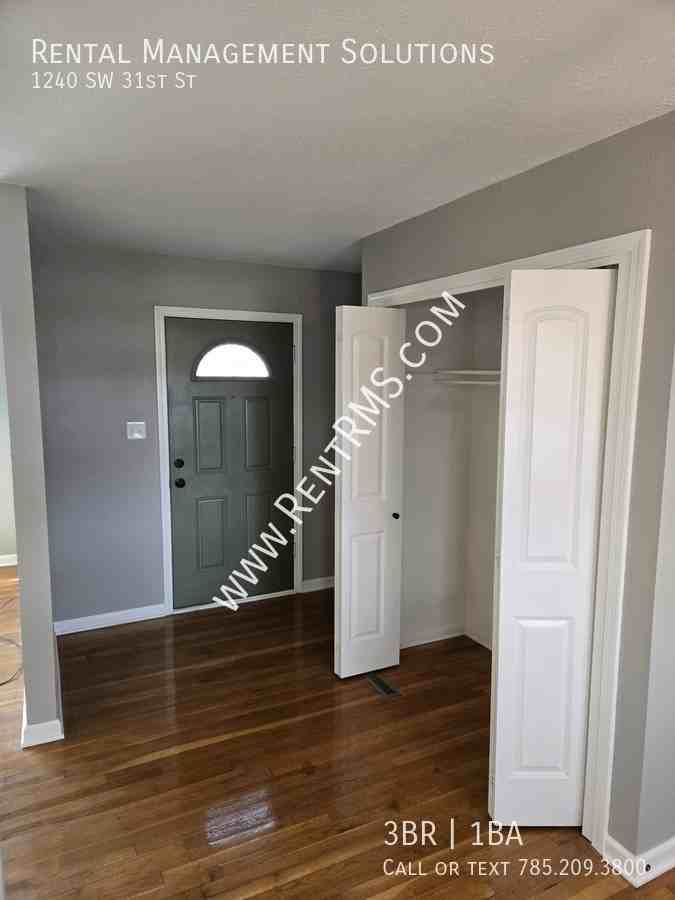 1240 Sw 31st St - Photo 3 of 21