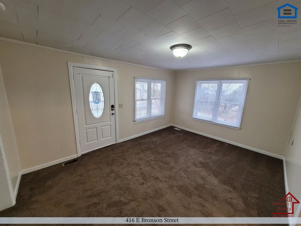 416 E Bronson St - Photo 7 of 15