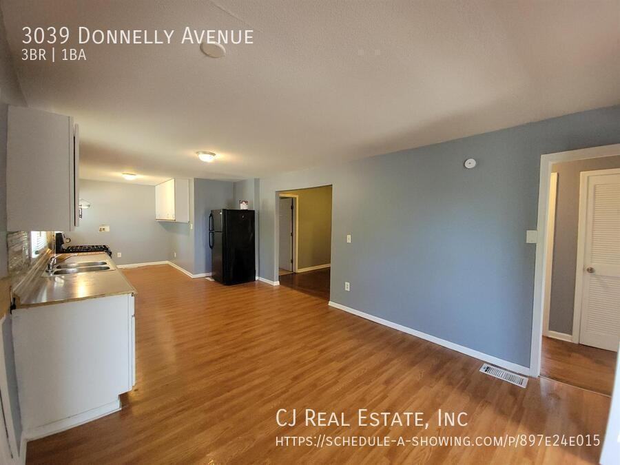 3039 Donnelly Ave - Photo 3 of 9
