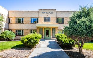 featured image of 1520 Grape St #7