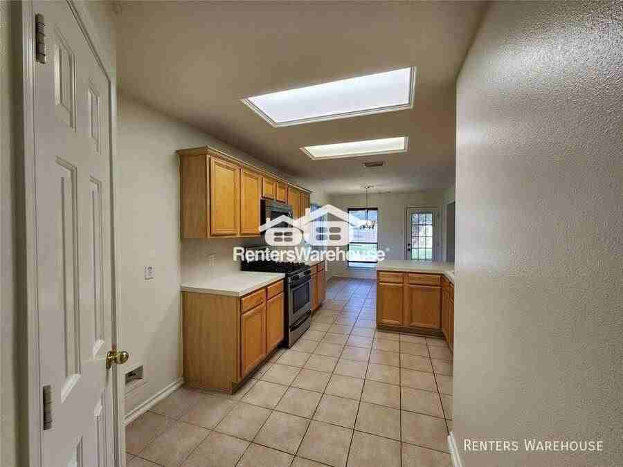 24422 Travis House Ln - Photo 7 of 24