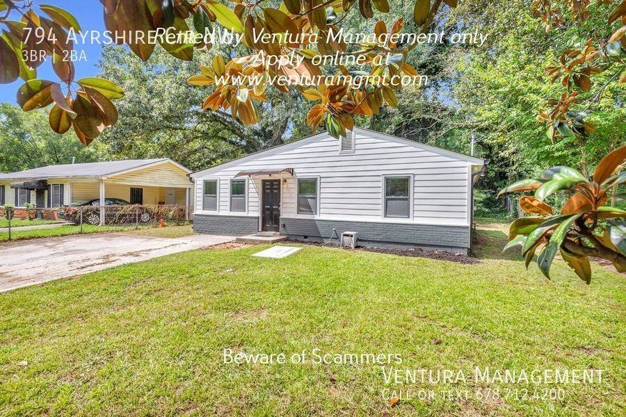 794 Ayrshire Cir Nw - Photo 3 of 31