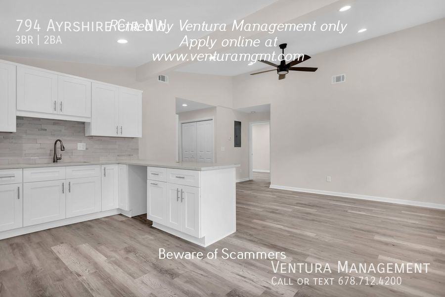 794 Ayrshire Cir Nw - Photo 4 of 31