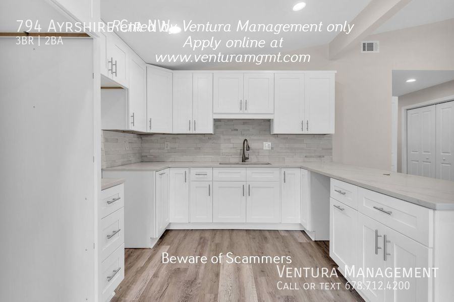 794 Ayrshire Cir Nw - Photo 5 of 31