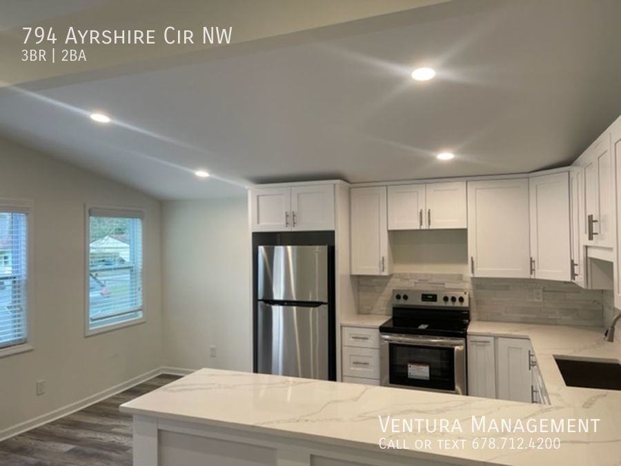 794 Ayrshire Cir Nw - Photo 6 of 31