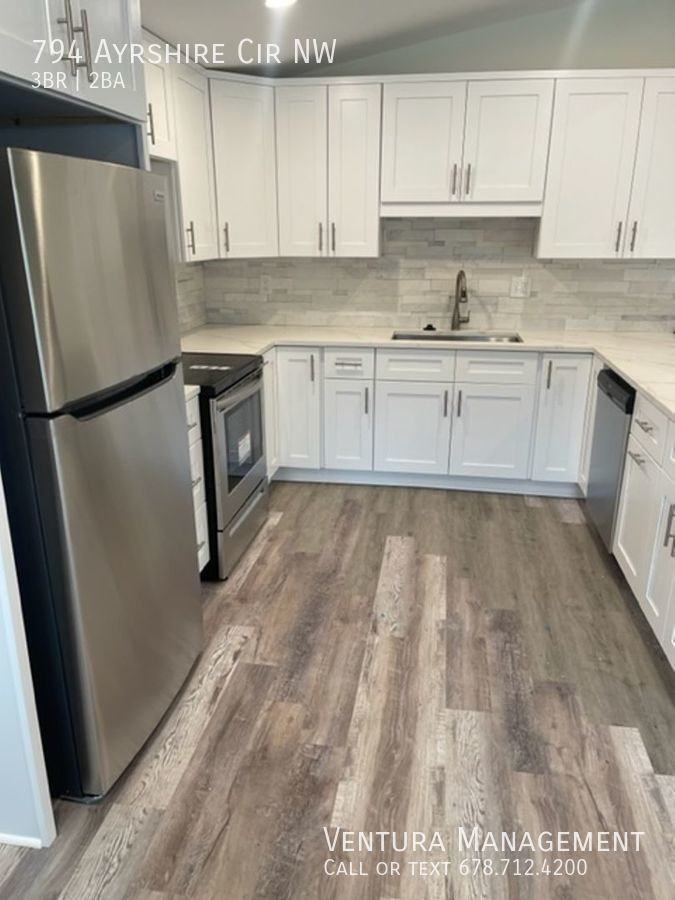 794 Ayrshire Cir Nw - Photo 7 of 31